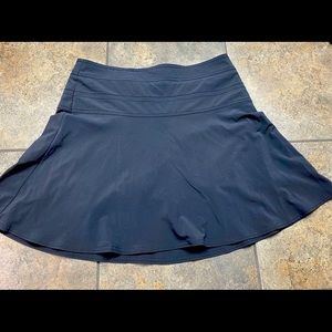 Athleta Black Bodega Skirt Size 10 Attached Shorts